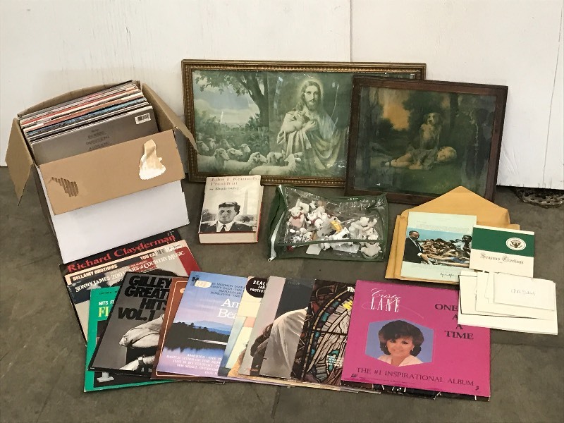 lot 114 image: Lot Of Assorted JFK Presidential M...