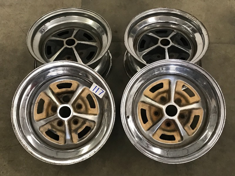 lot 117 image: Lot Of (4) Magnum 15 Wheels---Remo...