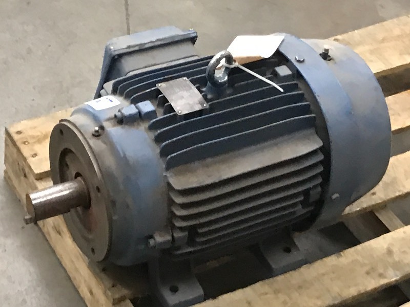 lot 127 image: WEG 01518EP3E254TC 15HP 208-2304...