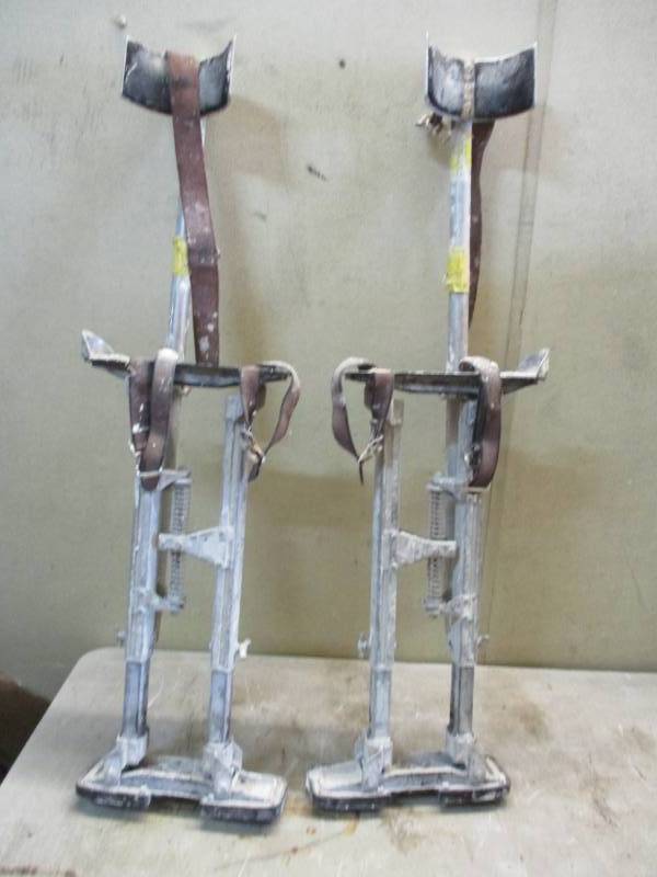 Set of Stilts