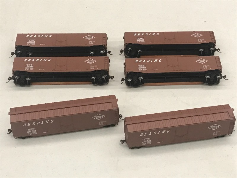 (6) HO Scale Train Cars---See All...