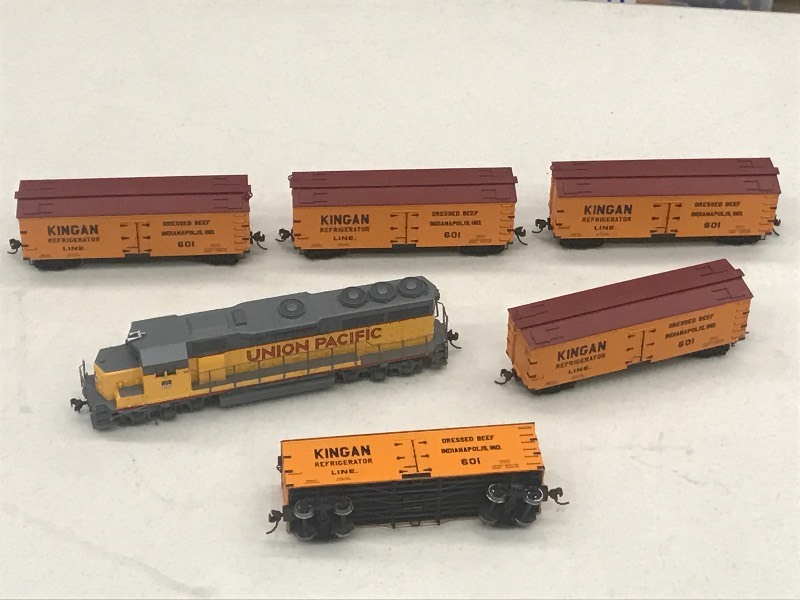 (1) HO Scale Diesel Locomotive & ...