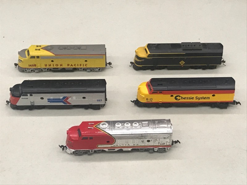 (5) HO Scale Locomotives---See Al...