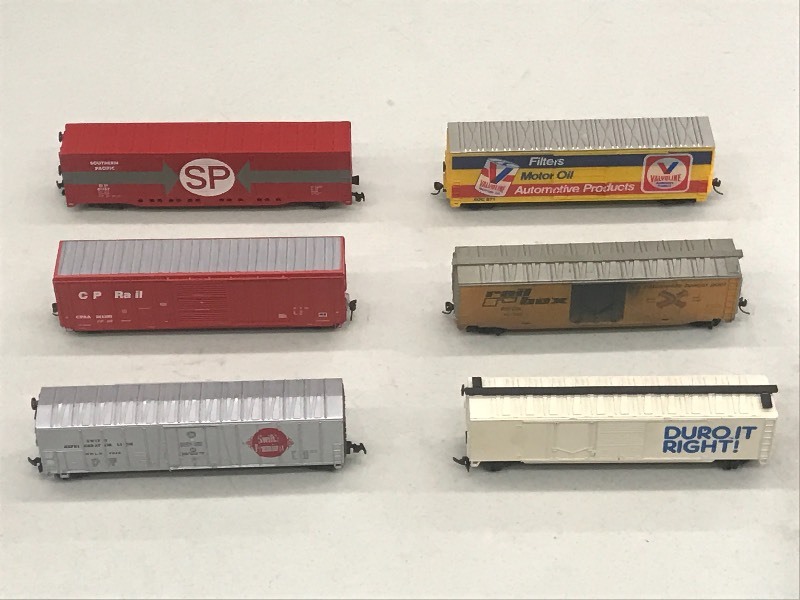 (6) HO Scale Train Cars---See All...