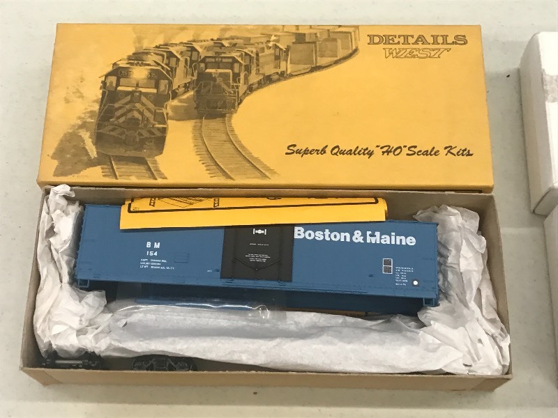 (8) HO Scale Model Train Kits---S...