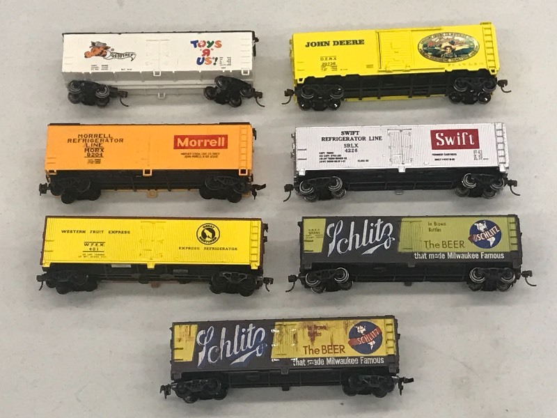 (7) HO Scale Train Cars---See All...