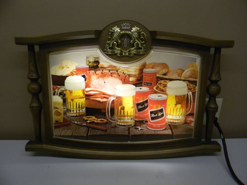 lot 38 image: VINTAGE RARE BLACK LABEL BEER BAR LIGHTSIGN - WORKS - IN NICE CONDITION FOR ITS AGE - APPROX 25 BY 18 - SEE PICTURES