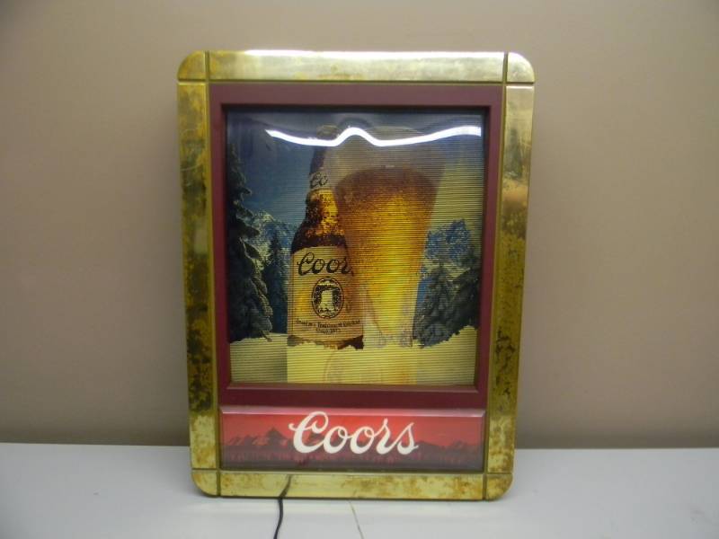 lot 39 image: RARE VINTAGE COORS BEER BACK BAR MOTION LIGHTED BAR LIGHTSIGN - WORKS VERY COOL - APPROX 18 BY 24 - SEE PICTURES