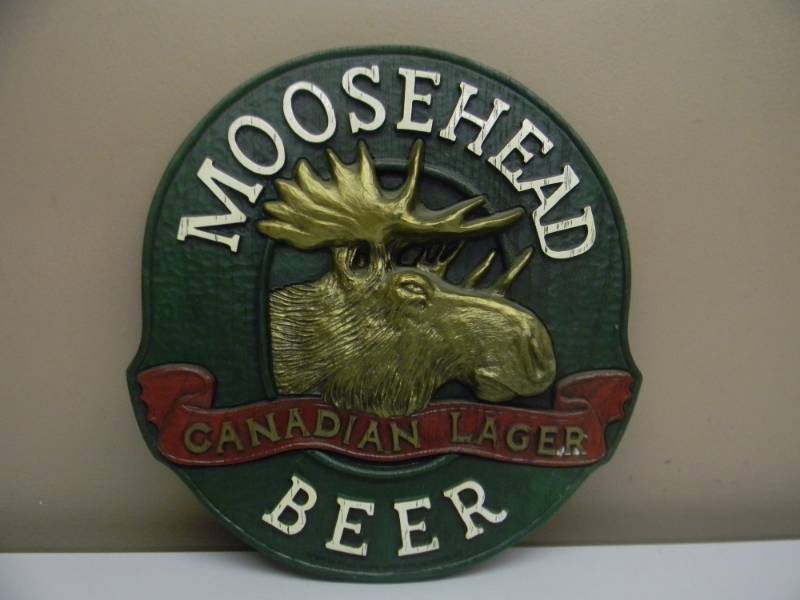 lot 42 image: VINTAGE MOOSEHEAD BEER CANADIAN LAGER BAR SIGN - NICE - APPROX 15 BY 15 - SEE PICTURES