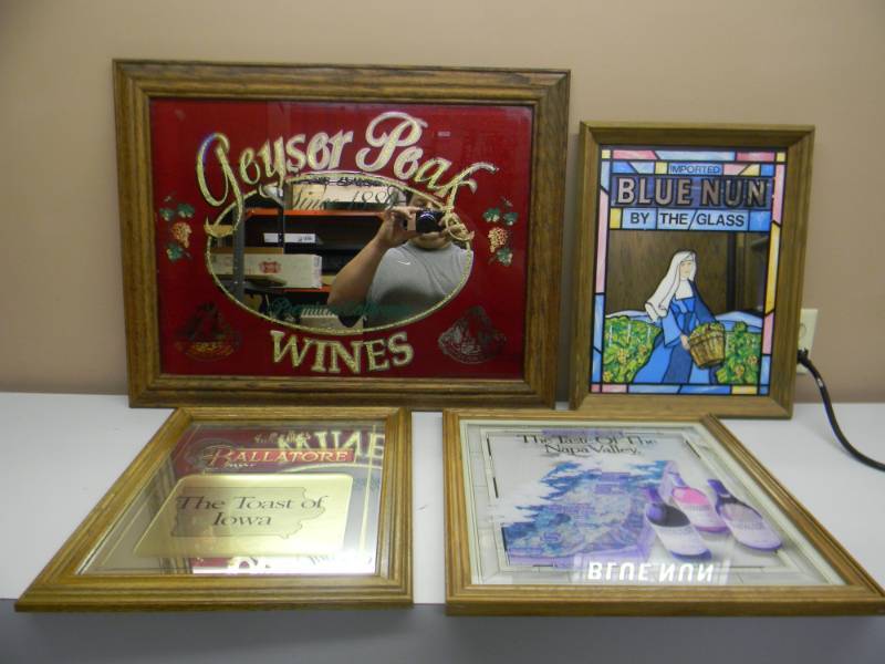 lot 46 image: VINTAGE COLLECTION OF WINE BAR SIGNSMIRRORS - SEE PICTURES