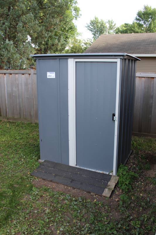 Tool Shed w Ramp, Paver Flooring