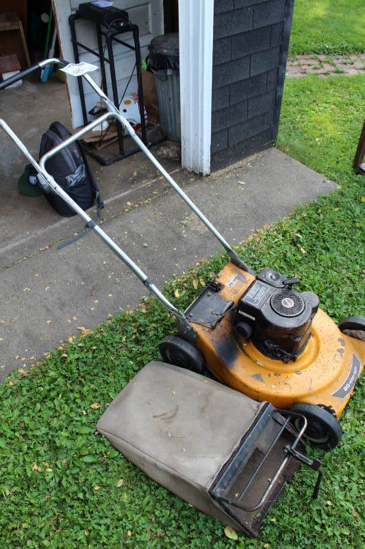 Montgomery Ward 20in.-cut Bagger Lawn Mower