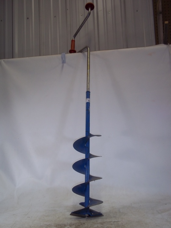 lot 15 image: 7 Ice Auger