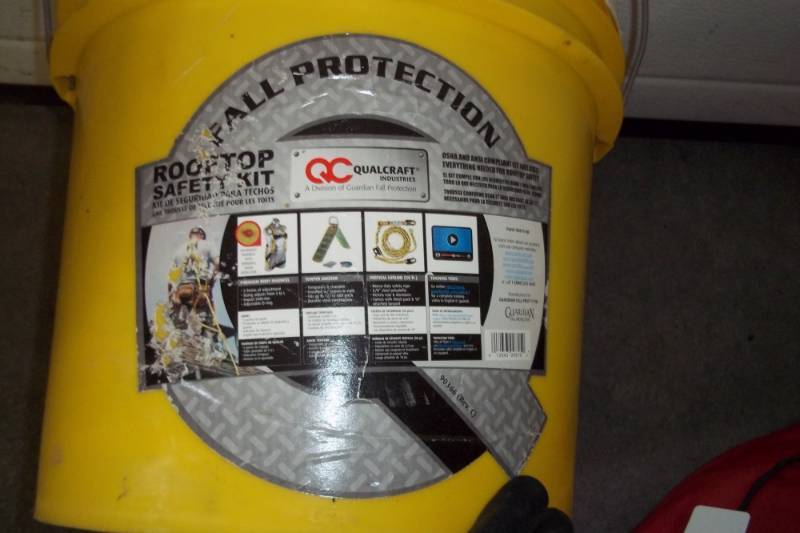 lot 40 image: Fall Protection Kit
