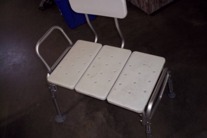 lot 82 image: Shower Bench