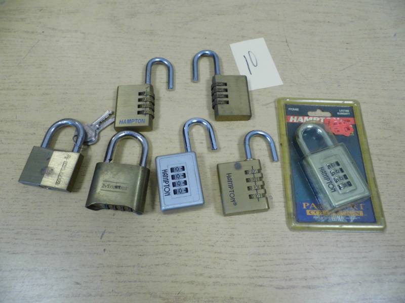 lot 10 image: Locks