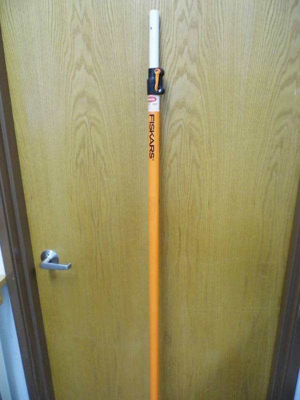 lot 24 image: Fiskars Extension Pole