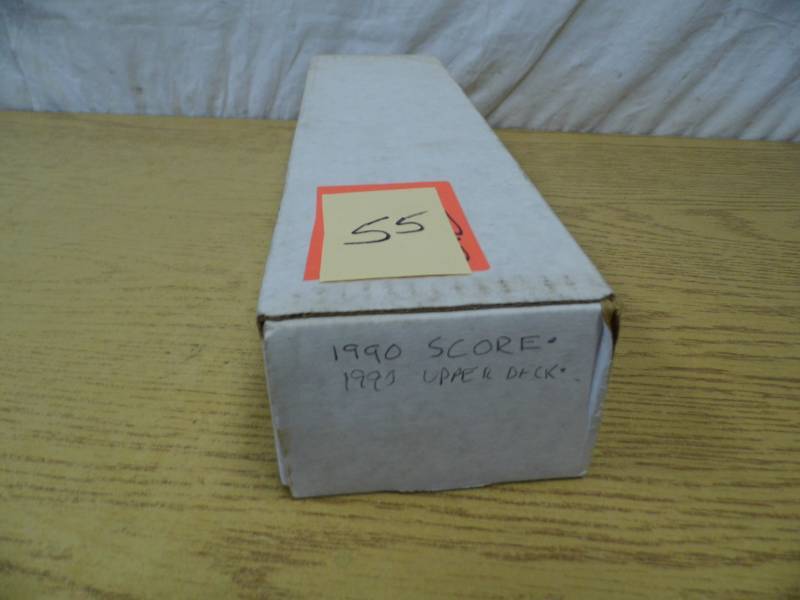 lot 55 image: Score - Upperdeck Baseball Cards
