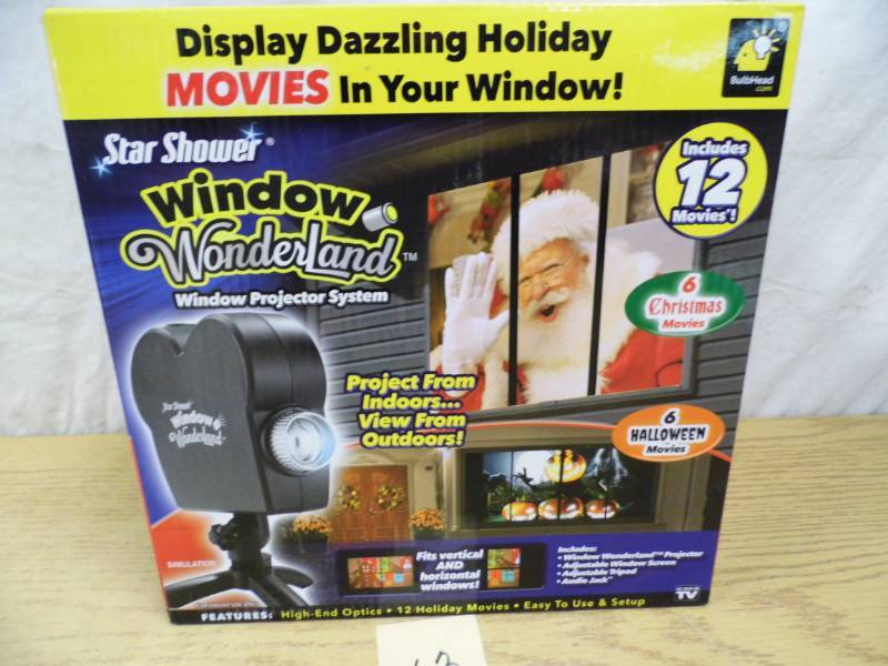 lot 63 image: New Halloween  Christmas Projector