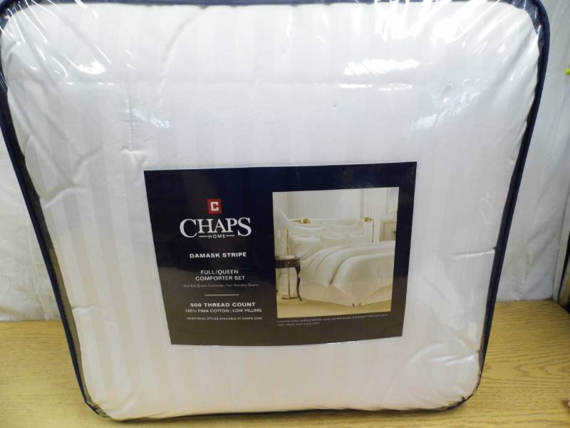 lot 70 image: New Chaps Comforter Set