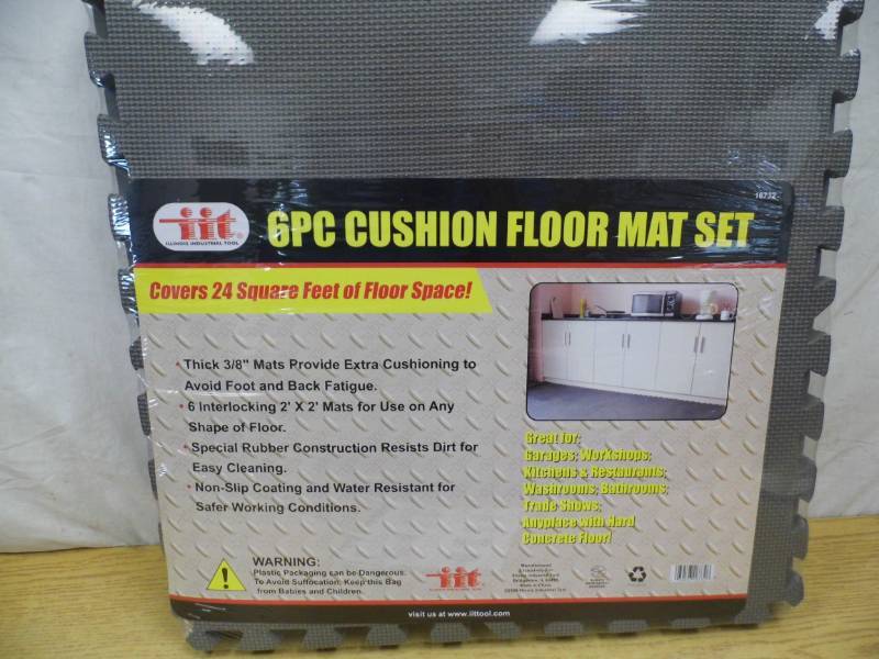lot 102 image: New 6 Pc Cushion Floor Mat Set