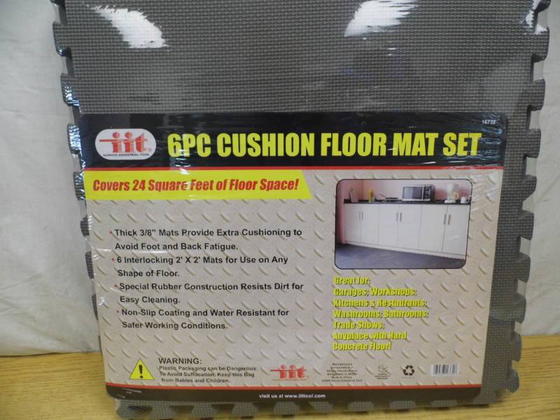 lot 103 image: New 6 Pc Cushion Floor Mat Set