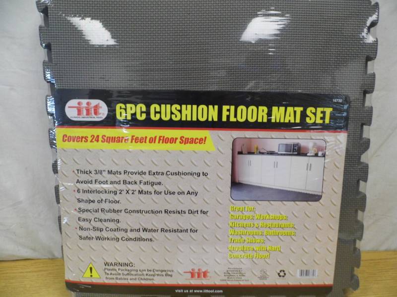 lot 105 image: New 6 Pc Cushion Floor Mat Set