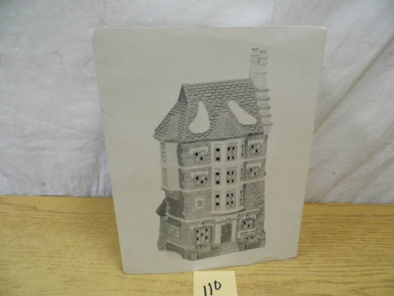 lot 110 image: Dept 56 Village Piece