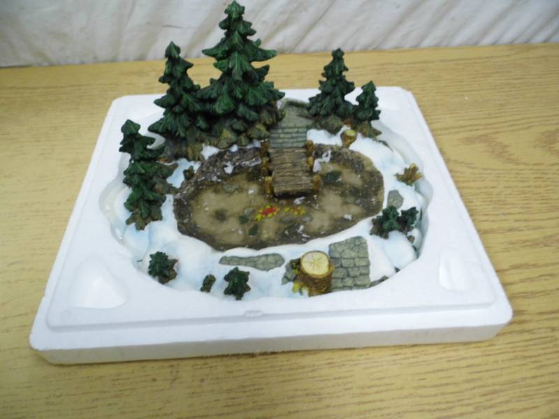 lot 112 image: Dept 56 Village Piece