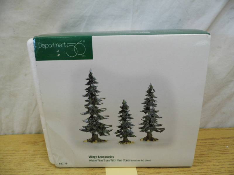 lot 116 image: Dept 56 Village Piece