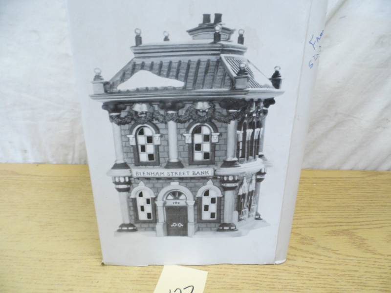 lot 127 image: Dept 56 Village Piece
