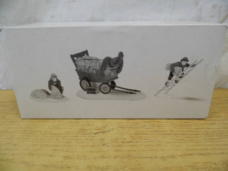 lot 132 image: Dept 56 Village Piece