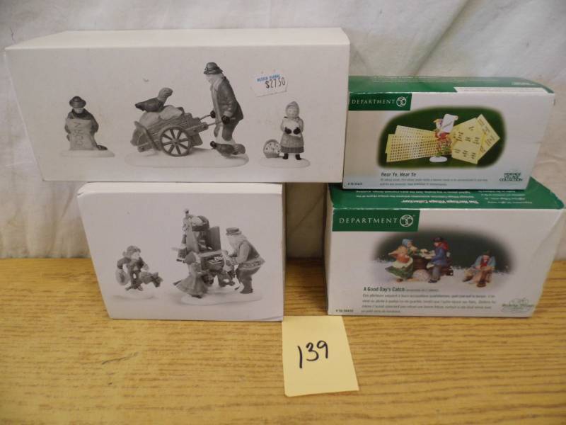 lot 139 image: Dept 56 Village Piece