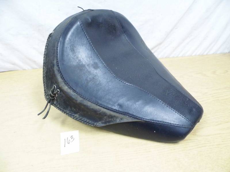 lot 163 image: Harley Davidson Seat