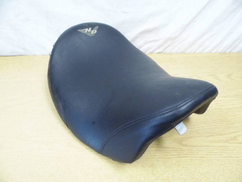 lot 165 image: Harley Davidson Seat