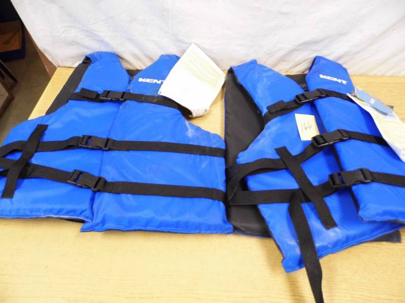 lot 166 image: Kent Life Jackets