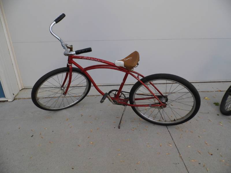 lot 171 image: Vintage Schwinn Bike