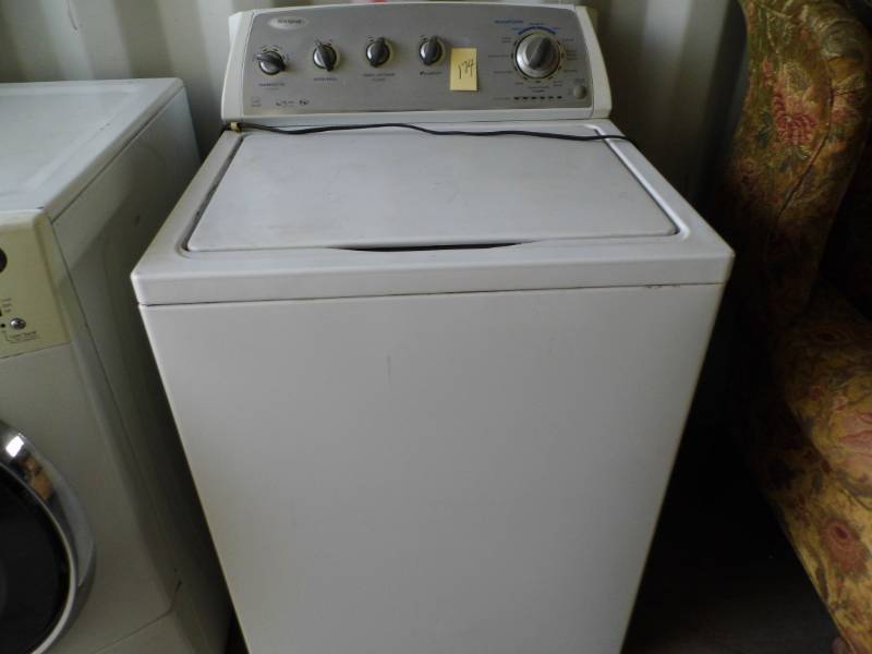 lot 174 image: Whirlpool Washing Machine