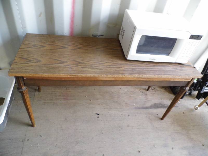 lot 180 image: Coffee Table - Microwave - Metal Cabinet