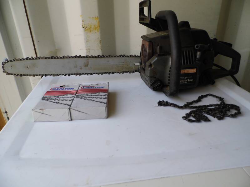 lot 184 image: Craftsman Chainsaw