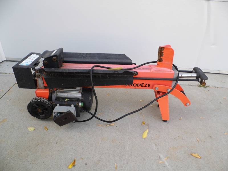 lot 186 image: Woodeze Log Splitter