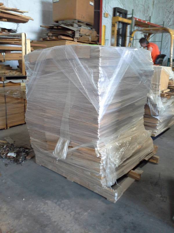 lot 2032 image: Pallet of Cardboard Dividers