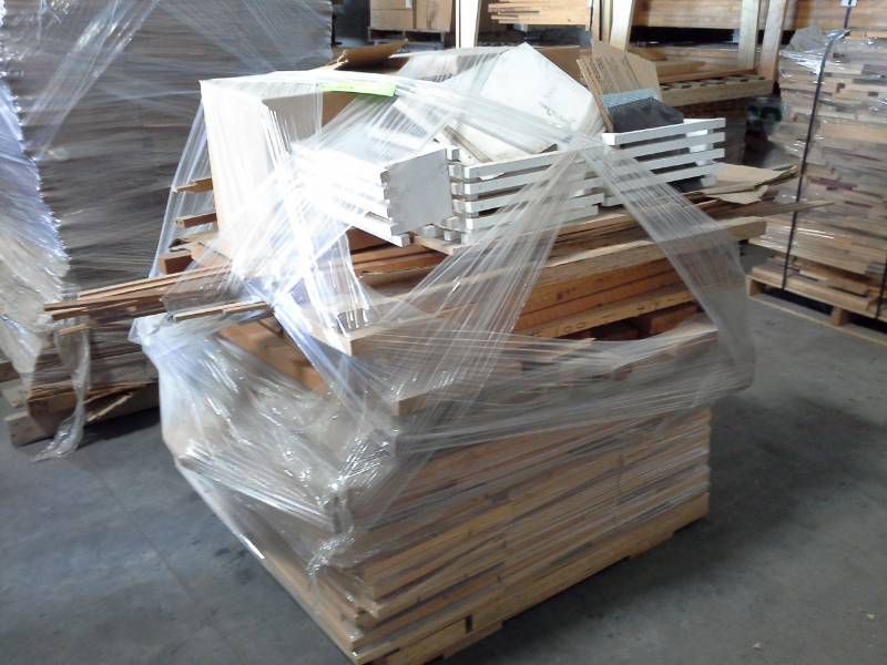 lot 2035 image: Misc. Pallet - Wood and Boxes