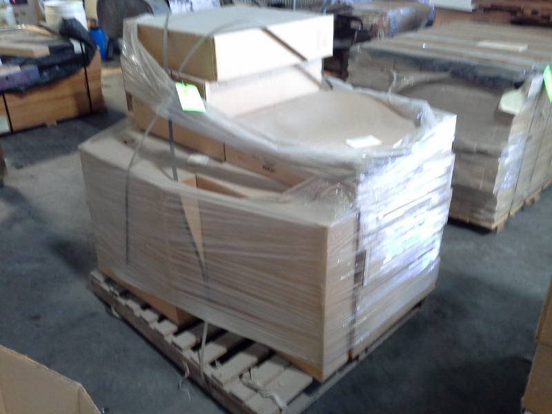 lot 2049 image: Pallet of Window Gasket