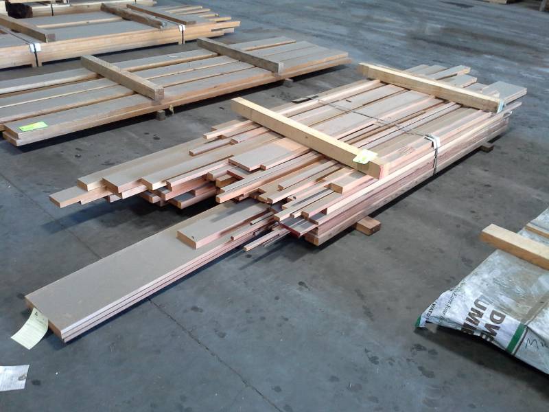 lot 2058 image: Bundle of Misc. Fir Wood