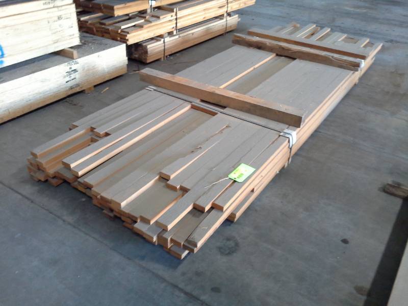 lot 2060 image: Bundle of Red Pine