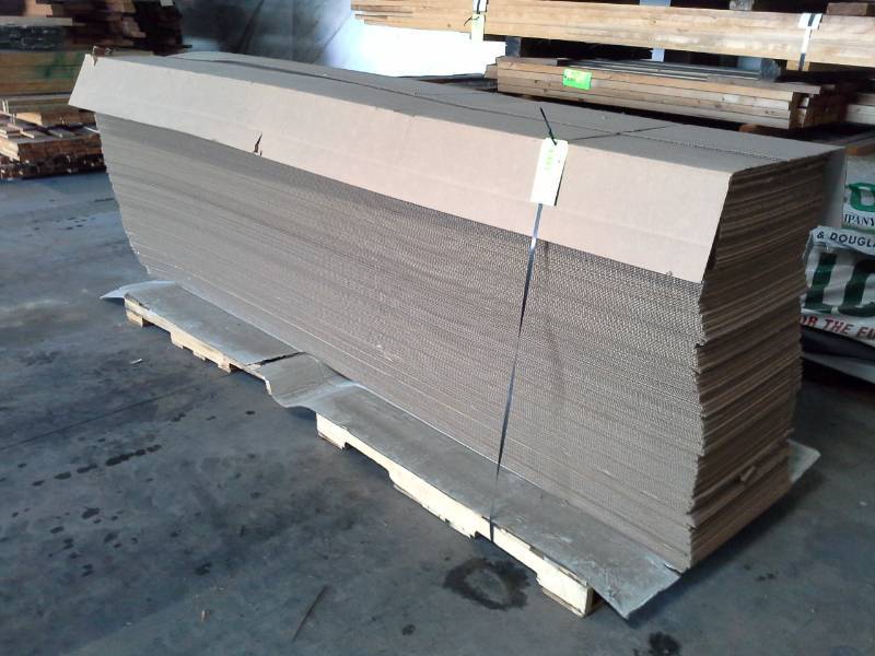 lot 2063 image: Pallet of Cardboard Sections