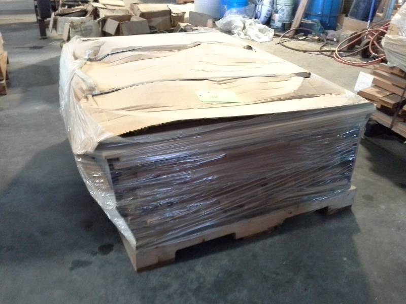 lot 2007 image: One Shorter Pallet of Redwood Shorts and Narrows
