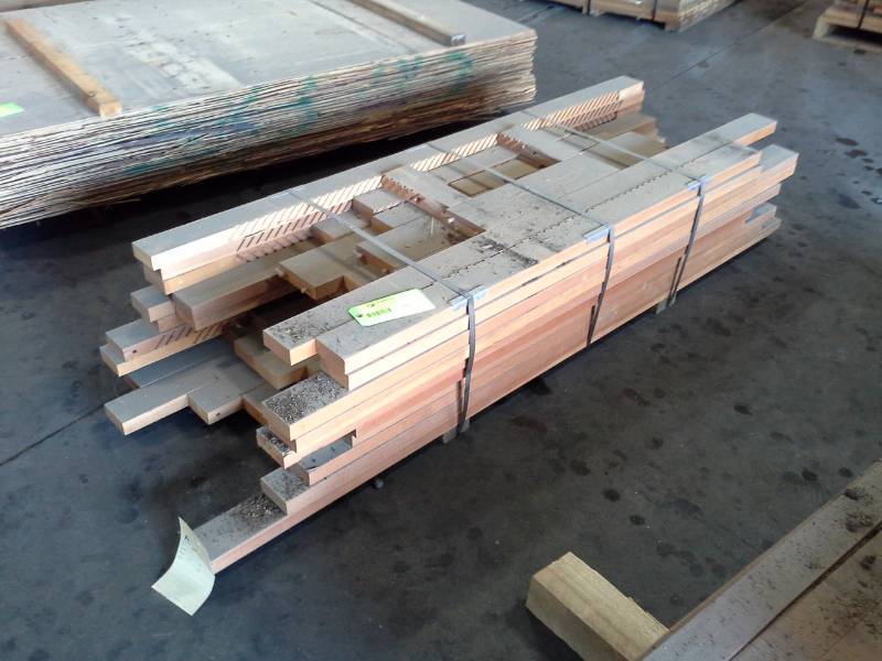 lot 2065 image: Bundle of Fir Lumber