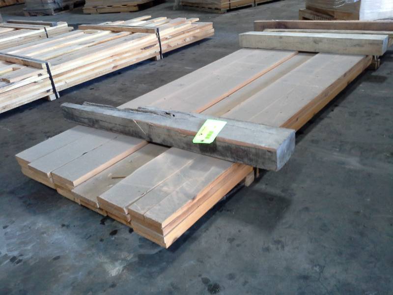 lot 2067 image: Lumber Bundle - 23 Pieces
